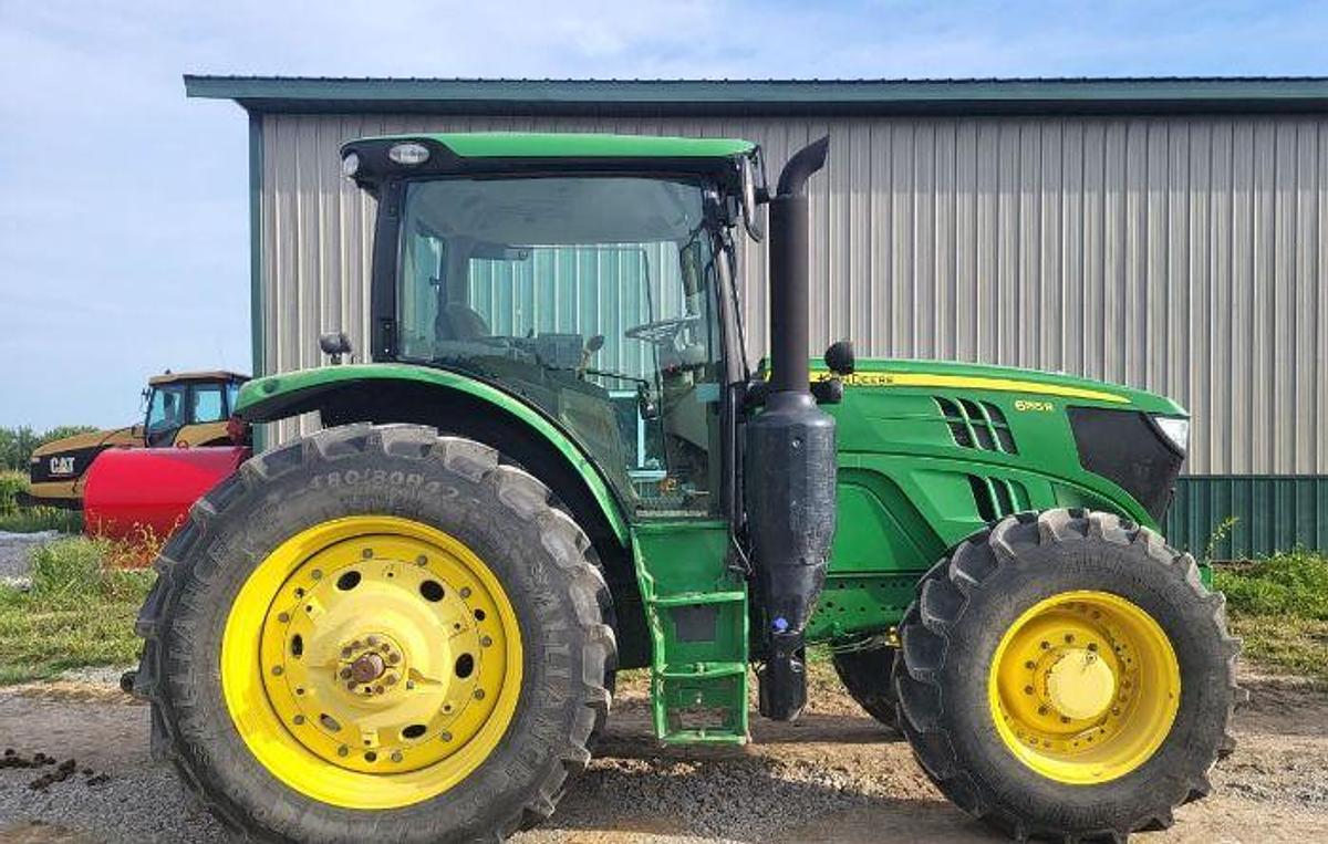 Used 2016 JOHN DEERE 6155R