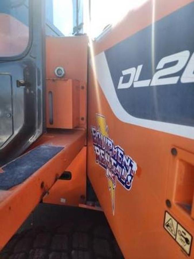 Used 2016 Doosan DL200-5