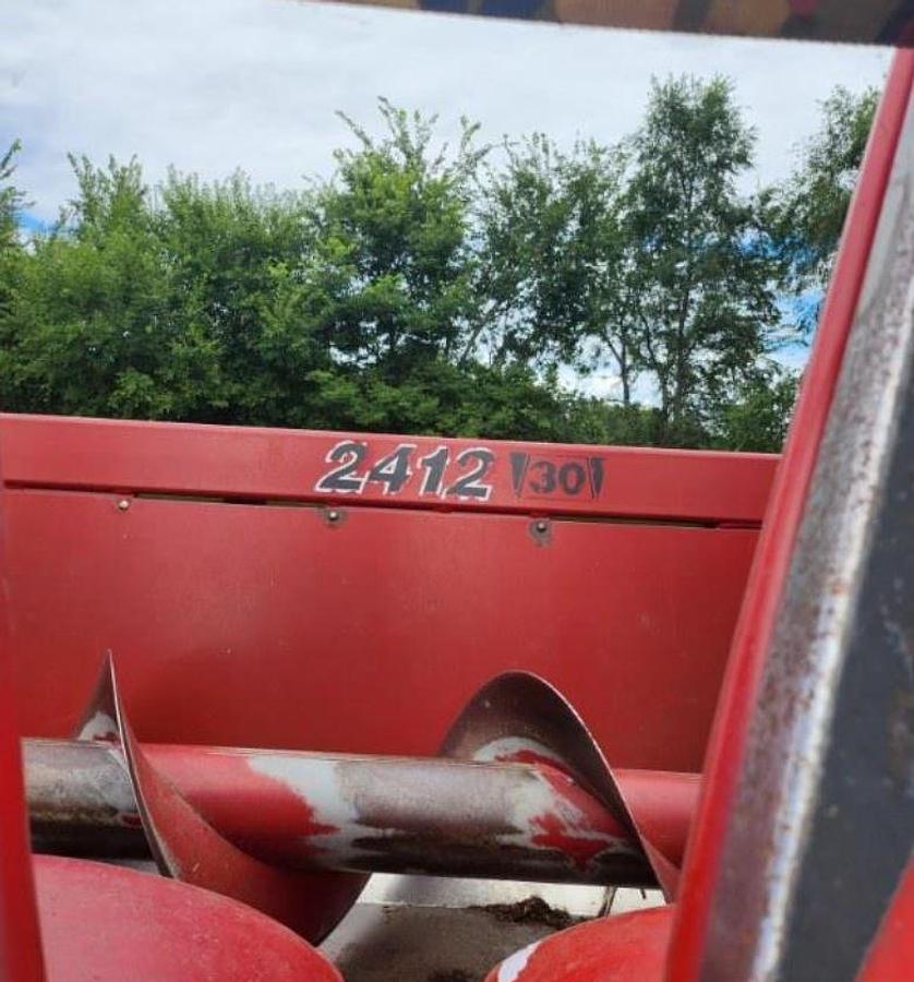 Used 2006 Case IH 2412 Row Crop Header