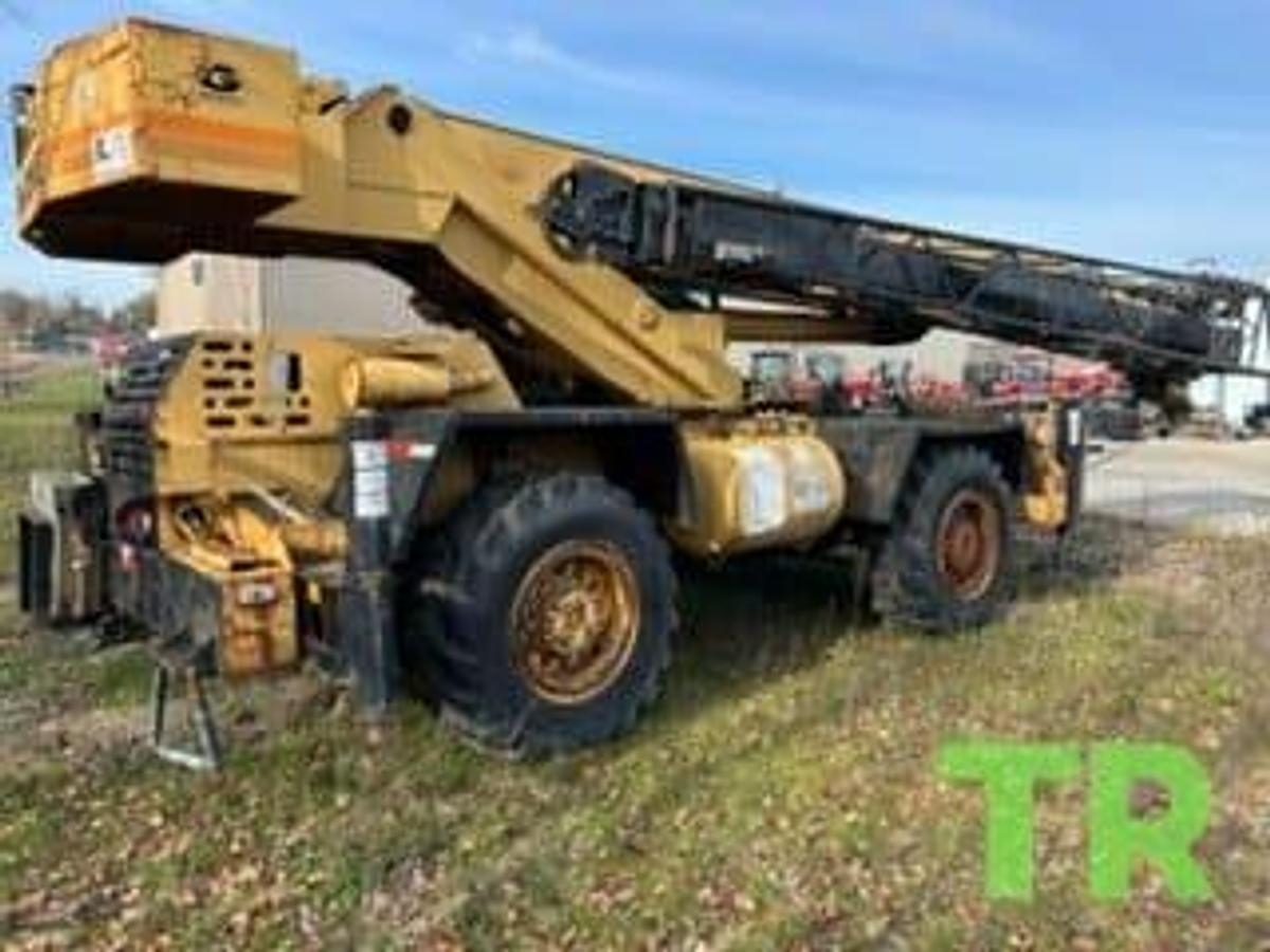 Used 1986 Grove RT422 Crane