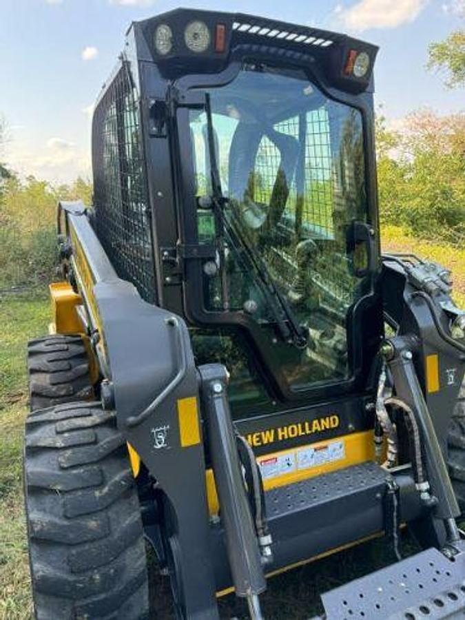 Used 2019 NEW HOLLAND L220 Skid Steer