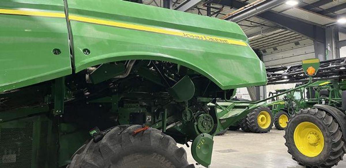 Used 2016 JOHN DEERE S670