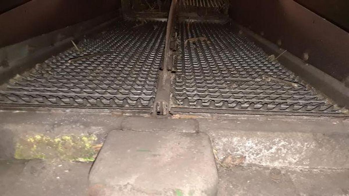 Used 2010 JOHN DEERE 9770 STS