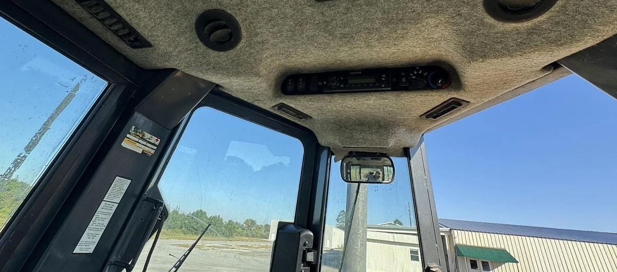 Used 2011 DEERE 700J LGP Crawler Dozer