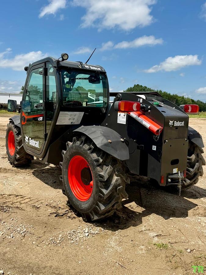 Used 2021 Bobcat V519