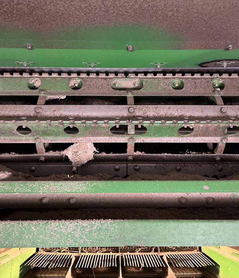 Used 2013 John Deere S670 Combine