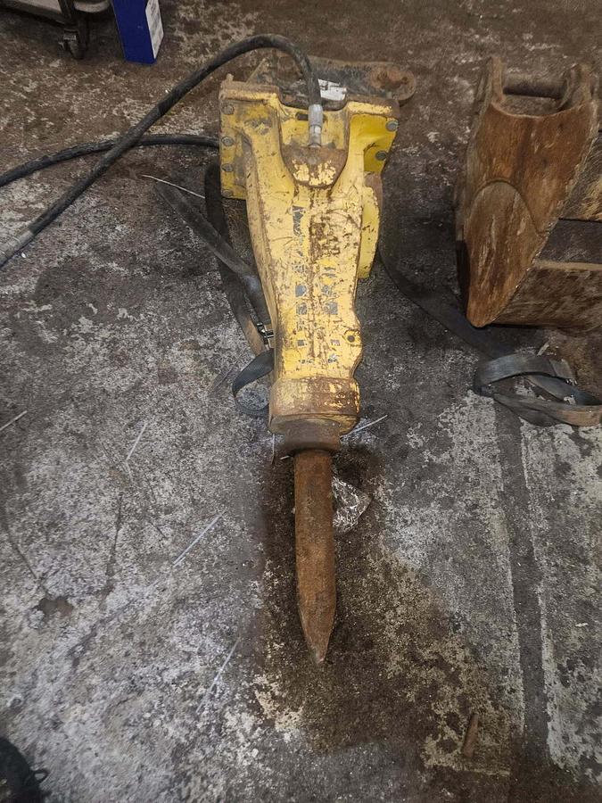 Used 2016 Yanmar V1055 6A Excavator