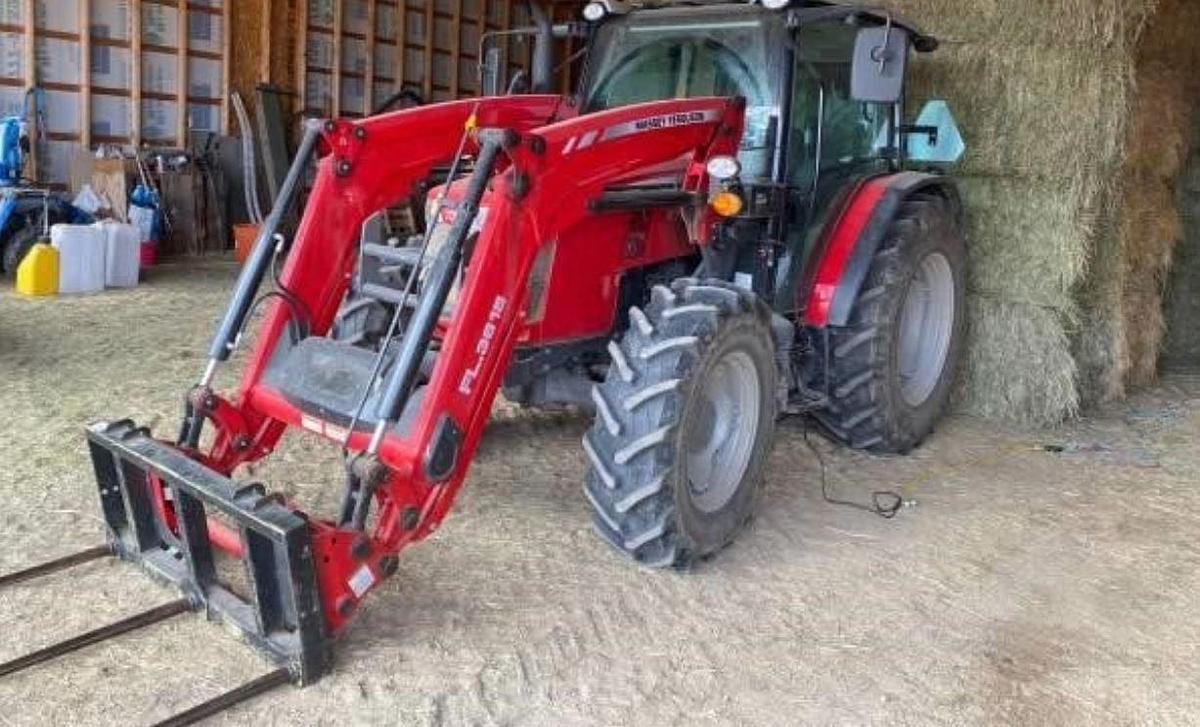 Used 2022 MASSEY FERGUSON 4710
