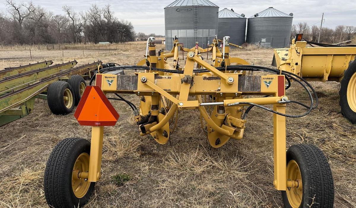 Used 2020 Vermeer R2300 Rake