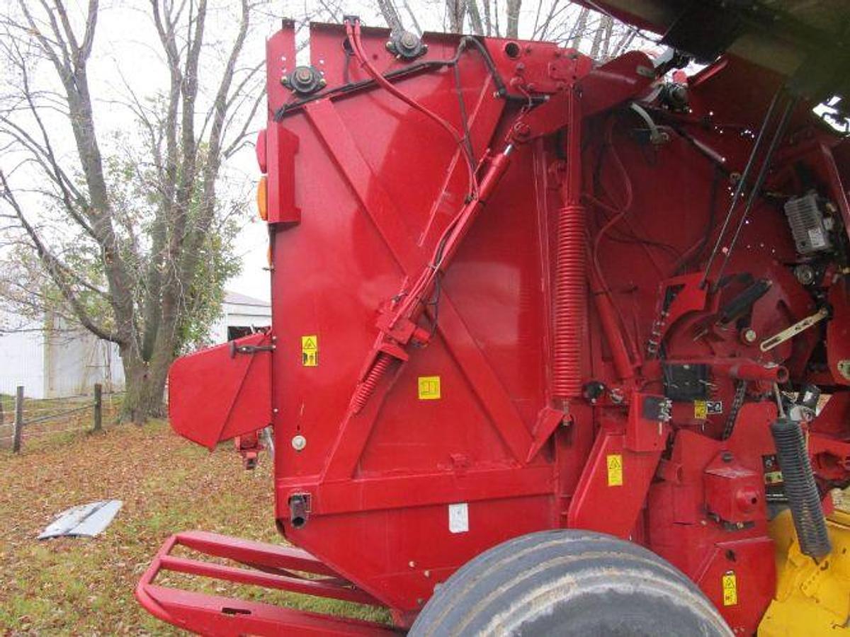 Used 2016 NEW HOLLAND Roll Belt 460