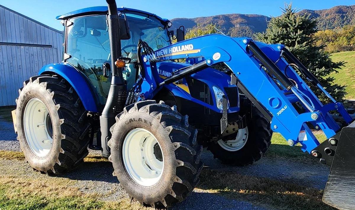 Used 2022 New Holland T5 120