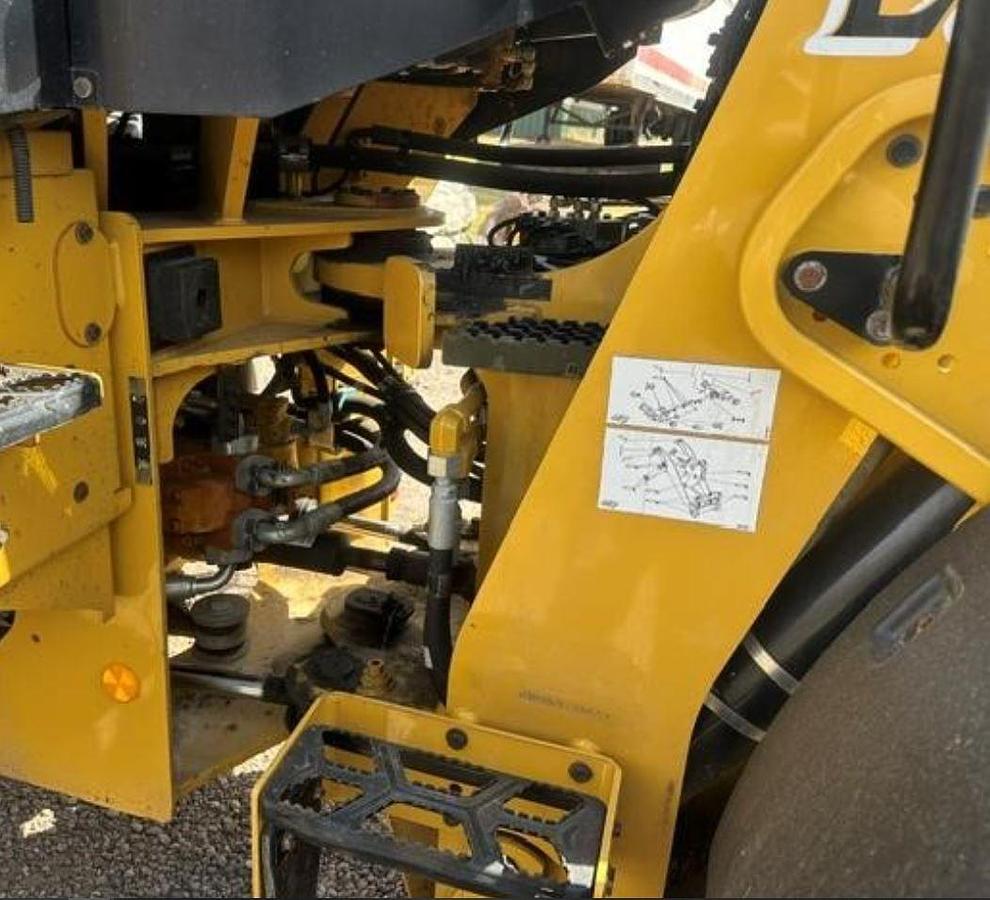 Used 2018 Caterpillar 926M