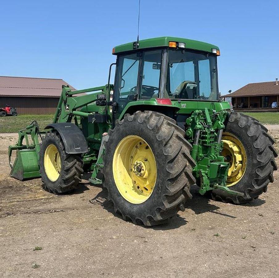 Used 2001 JOHN DEERE 7510