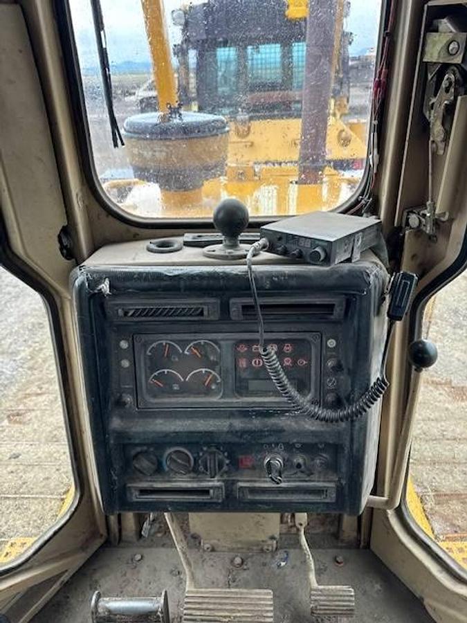 Used 1980 Caterpillar D6M Dozer