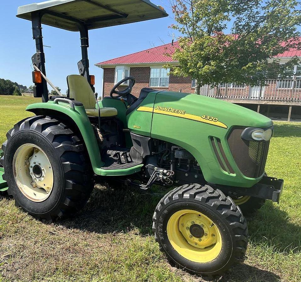 Used 2007 John Deere 4320