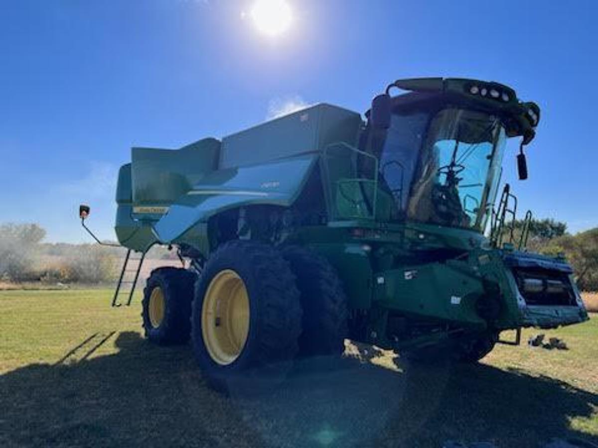 Used 2014 John Deere S670 Combine