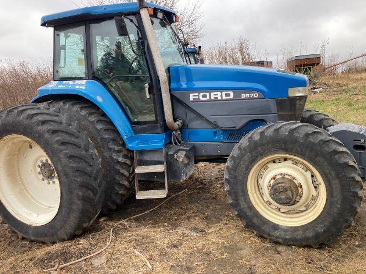 Used 1996 Ford 8970 Tractor