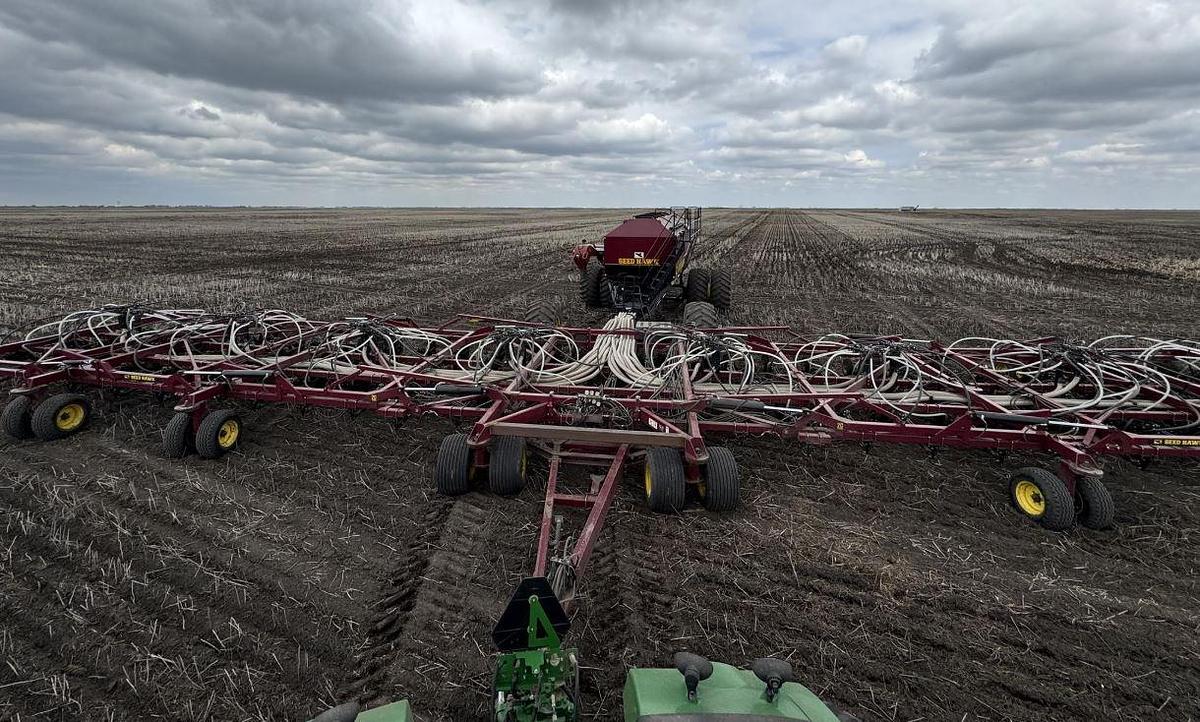 Used 2013 Seed Hawk 8412