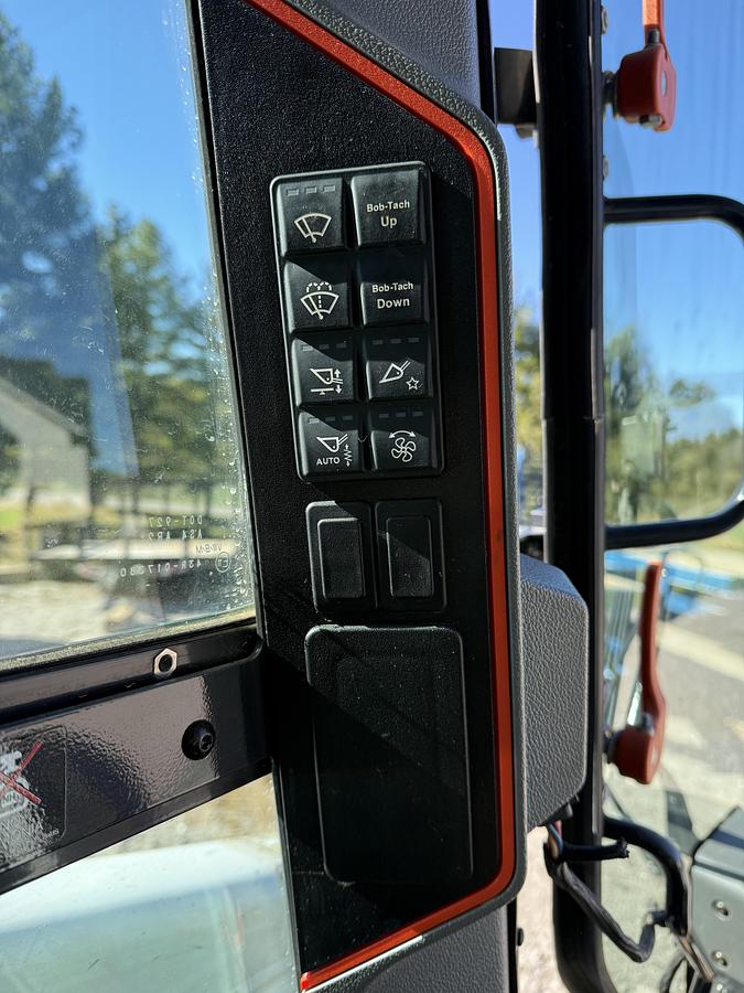 Used 2024 BOBCAT T86 Track Loader