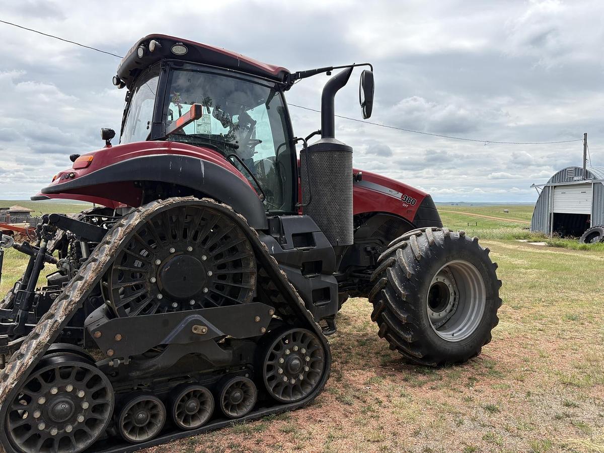 Used 2019 Case Magnum 380 Tractor