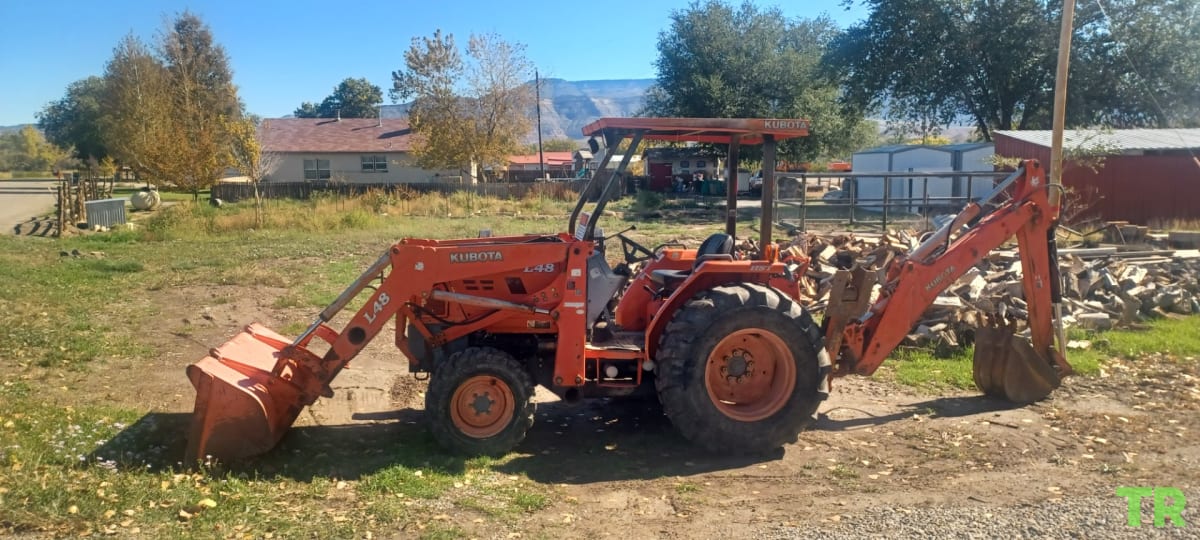 Used 2004 Kubota L48 Tractor Loader Backhoe