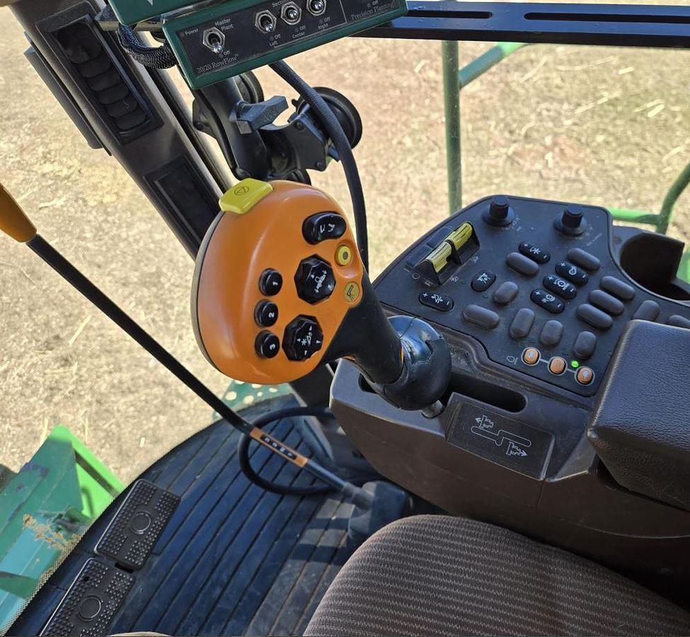 Used 2005 John Deere 9560 STS