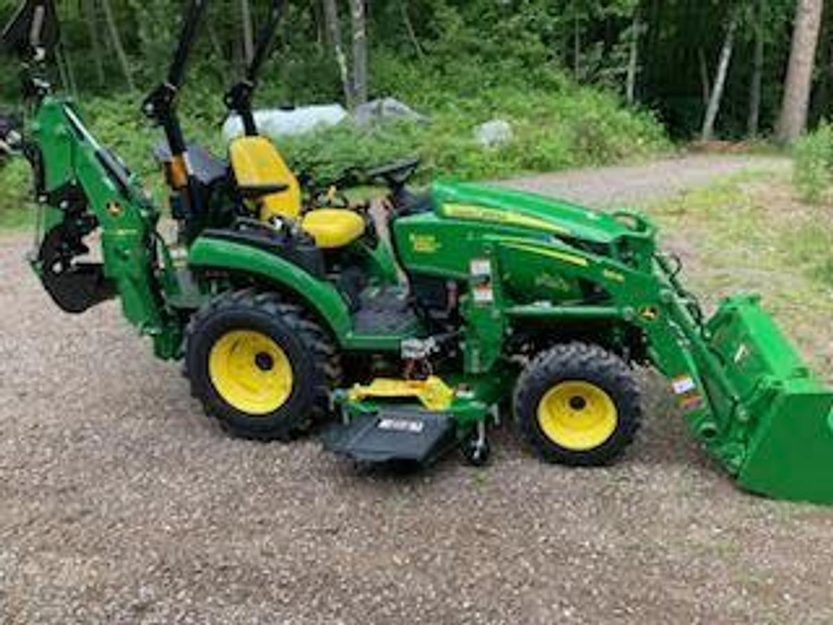 Used 2022 JOHN DEERE 2025R