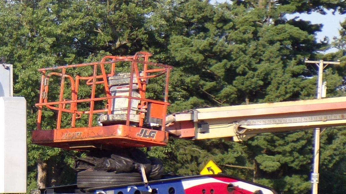 Used 2013 JLG 800S Telescopic Boom Lift