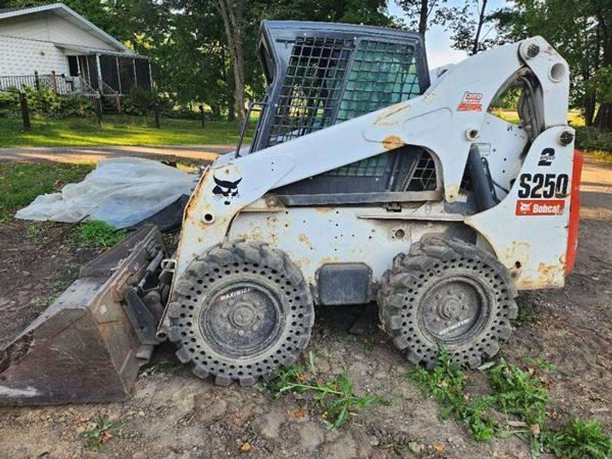 Used Unknown Bobcat S250