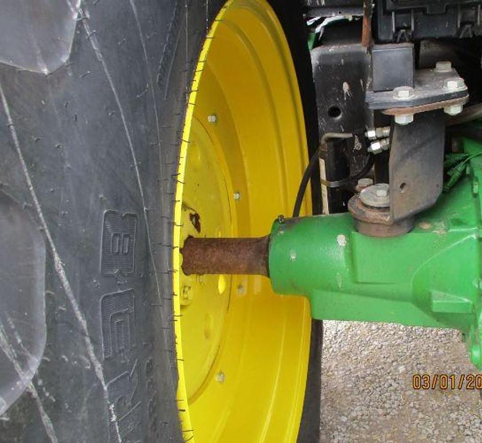 Used 2017 JOHN DEERE 6110M