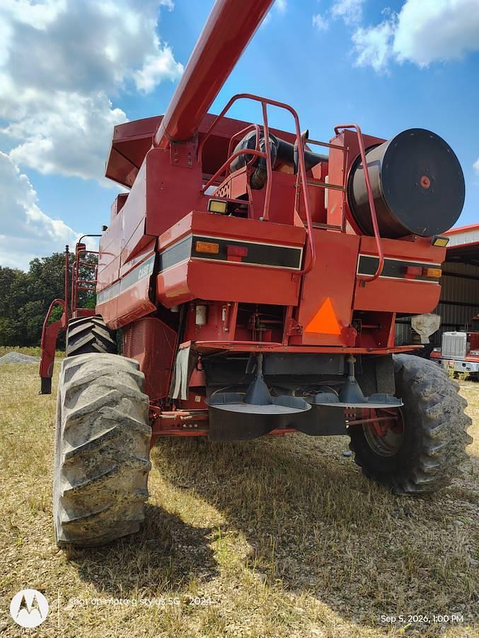 Used 1999 Case 2388H Combine