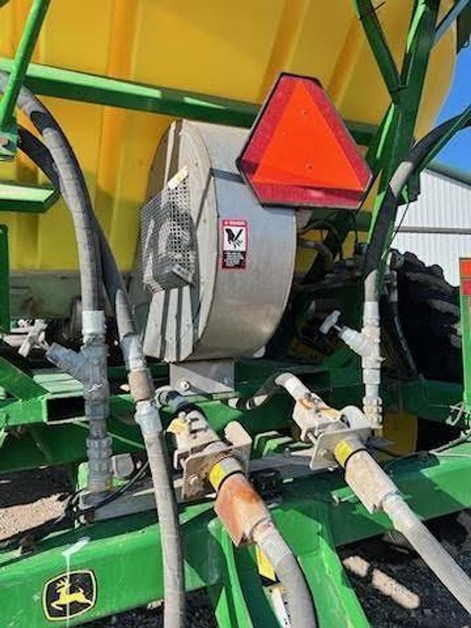 Used 2016 John Deere 2510H Fertilizer Applicator