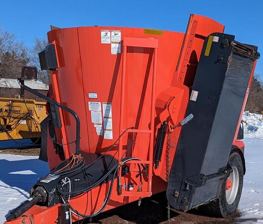 Used 2016 Kuhn Knight VT144