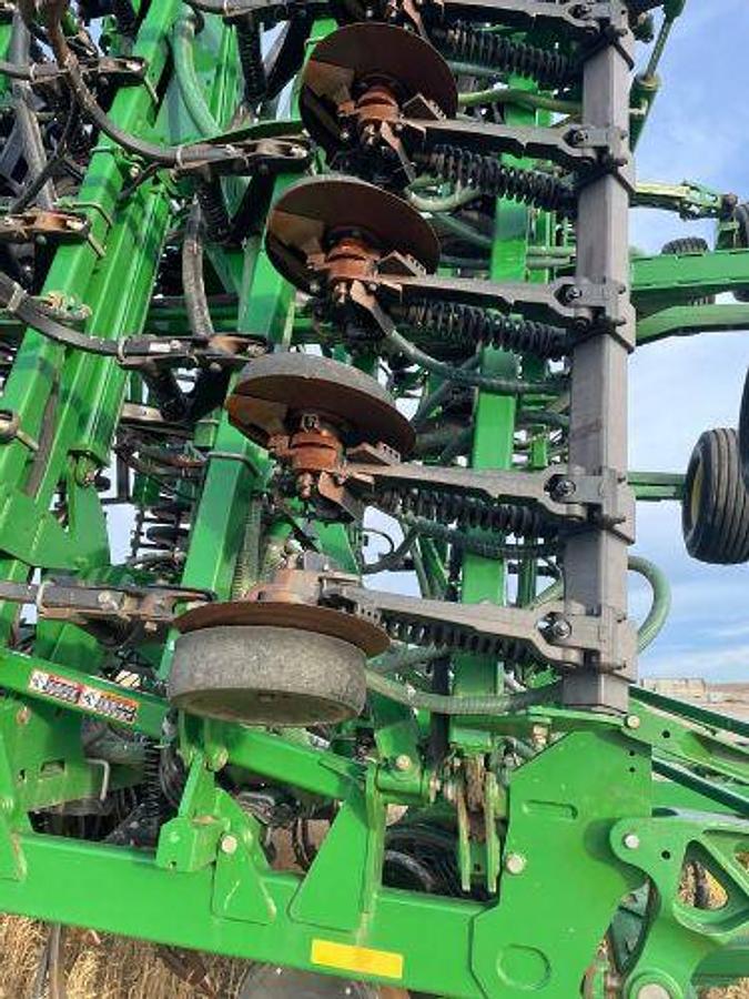 Used 2018 JOHN DEERE 1835 Air Seeder