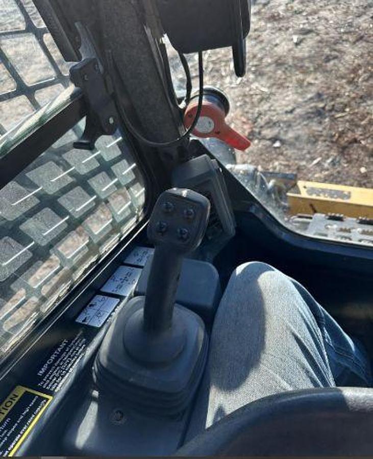 Used 2019 JOHN DEERE 331G