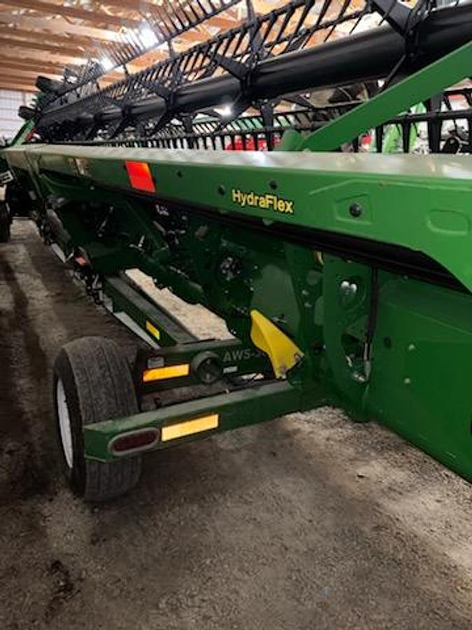 Used 2020 JOHN DEERE 735FD 35' HydraFlex Draper