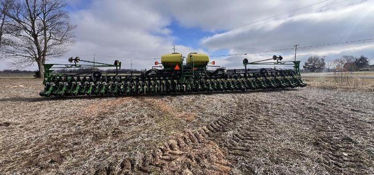 Used 2010 John Deere DB60