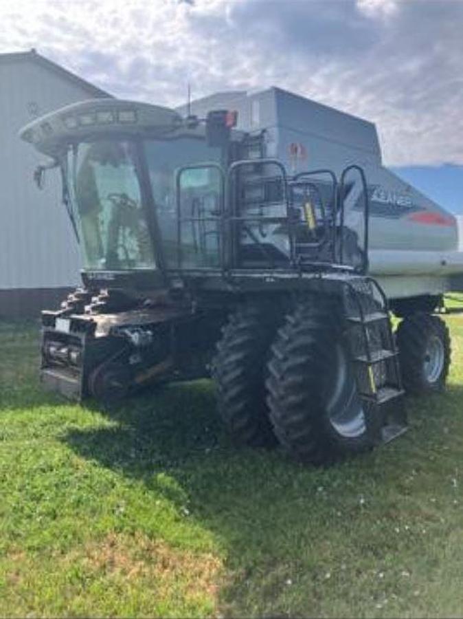 Used 2008 GLEANER R65 Combine