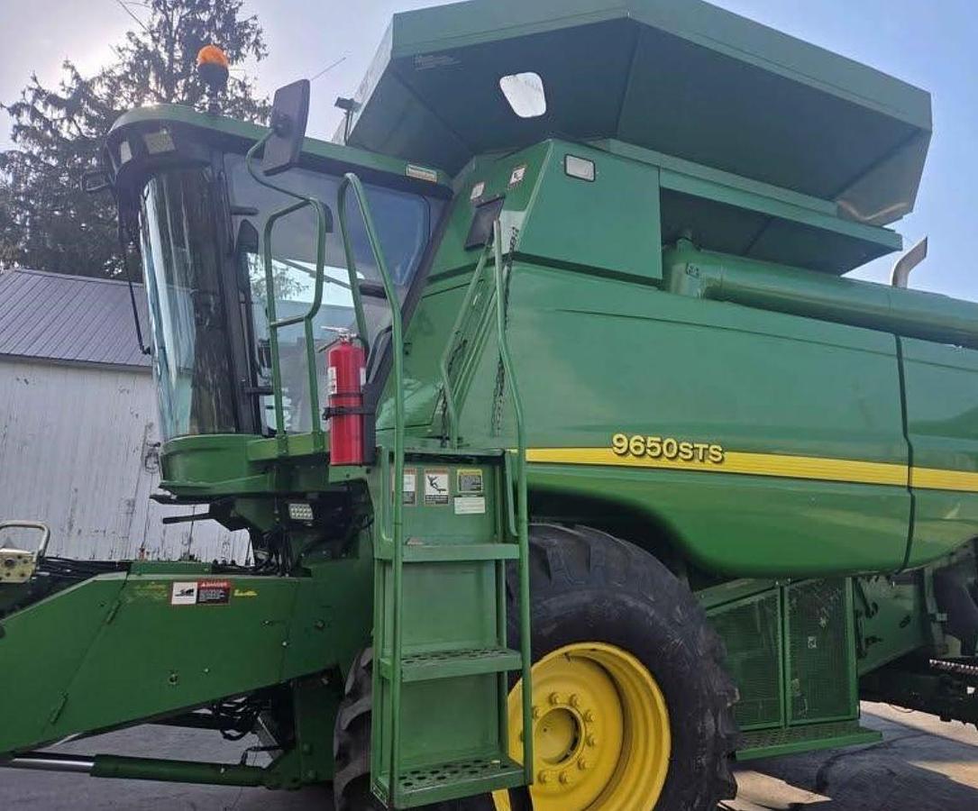 Used 2003 John Deere 9650 Combine