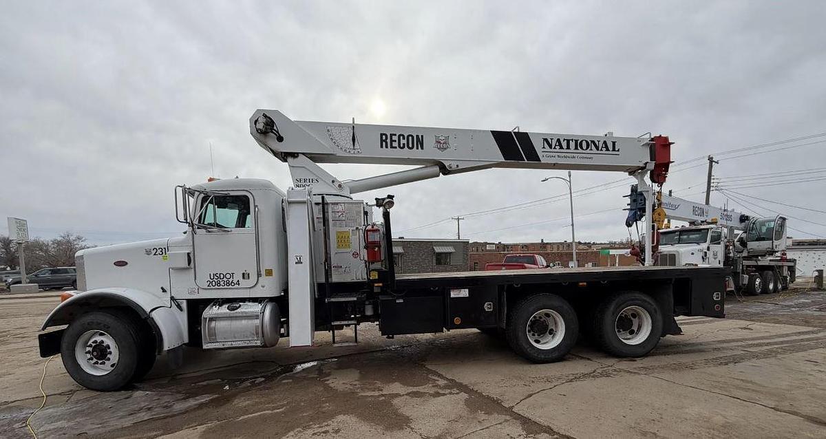 Used 2002 National 800c Mounted On 2002 Peterbilt 357