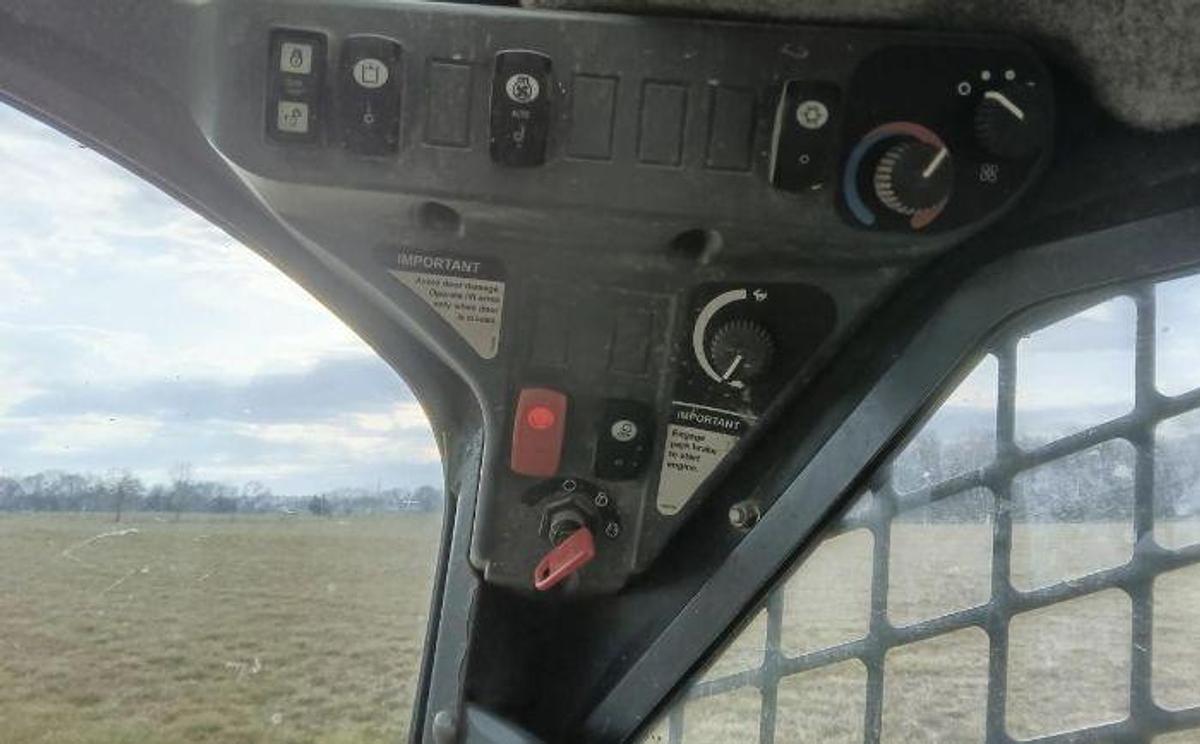 Used 2011 JOHN DEERE 333D