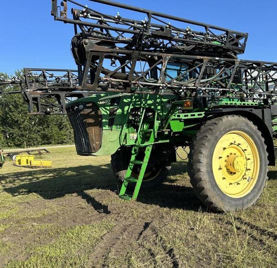 Used 2011 John Deere 4930 Sprayer