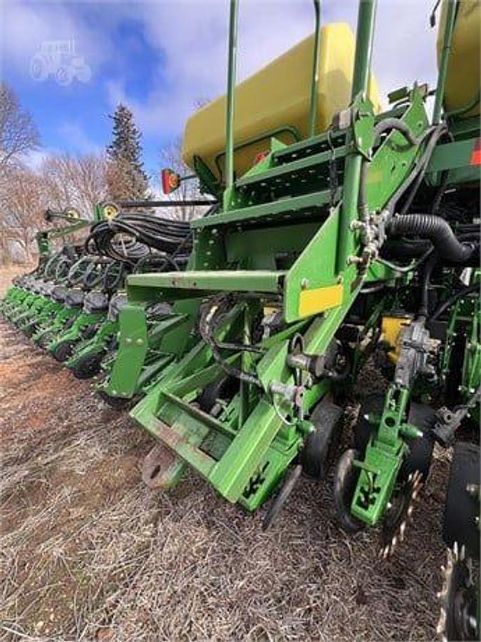 Used 2010 JOHN DEERE DB60