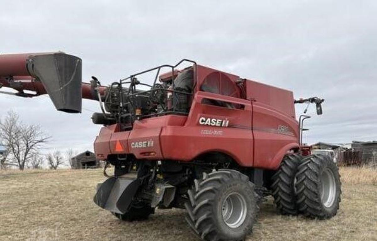 Used 2019 CASE IH 9250 Combine