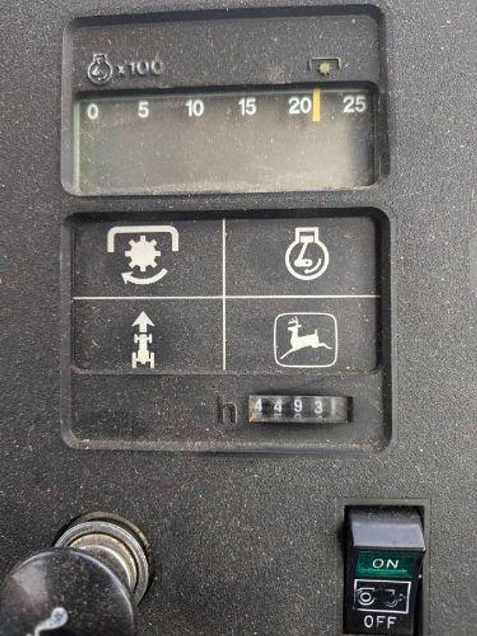 Used 1984 JOHN DEERE 4450