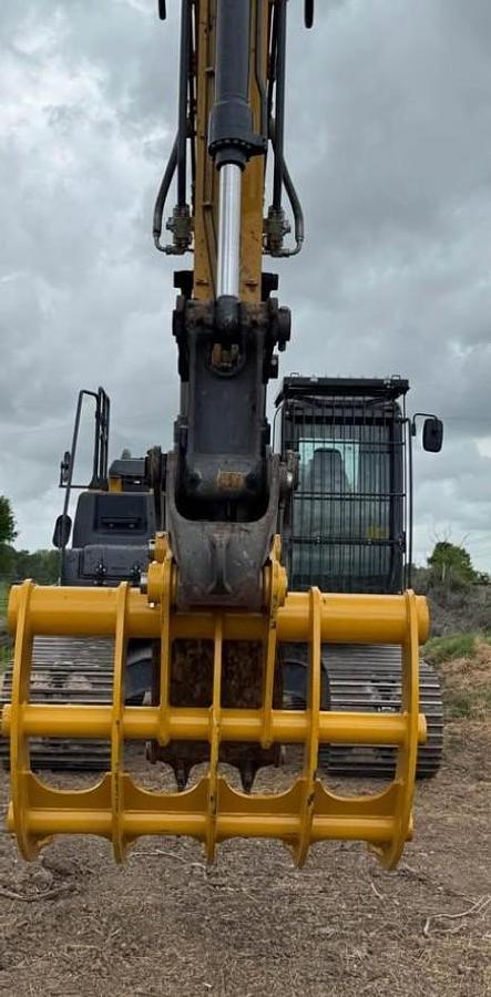 Used 2023 XCMG XE210U
