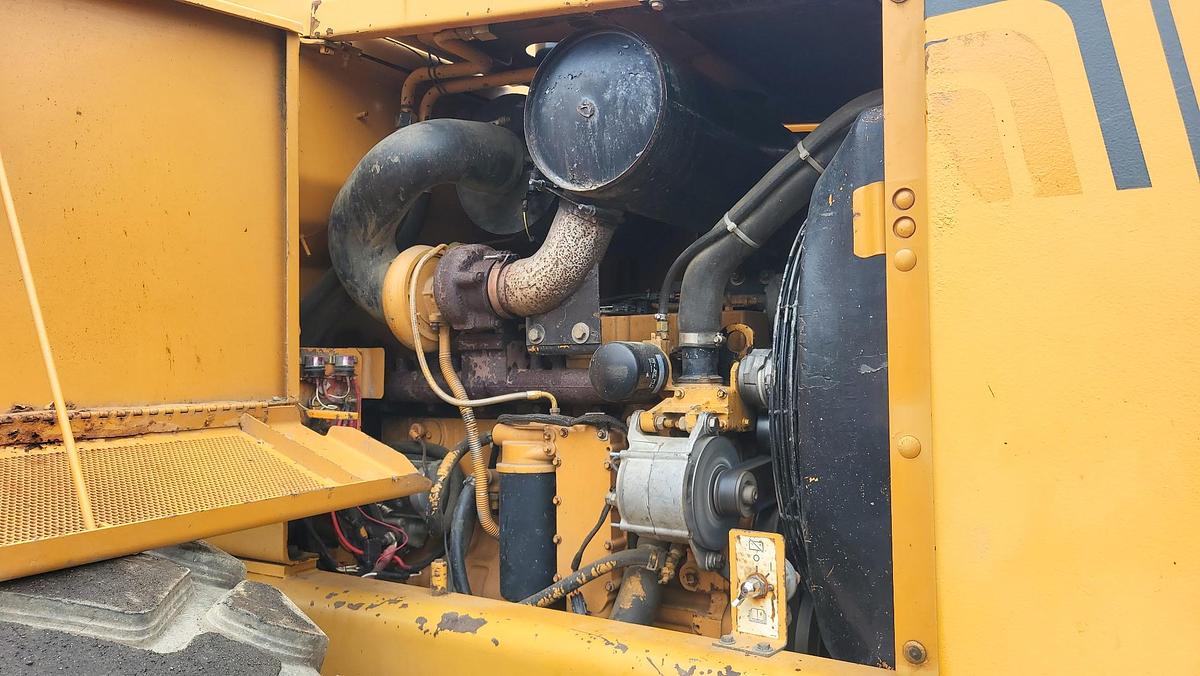Used 2001 Case 821C Wheel Loader