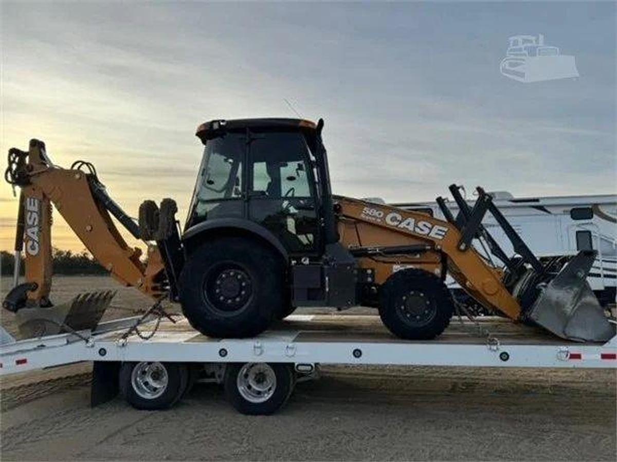 Used 2022 CASE 580SN