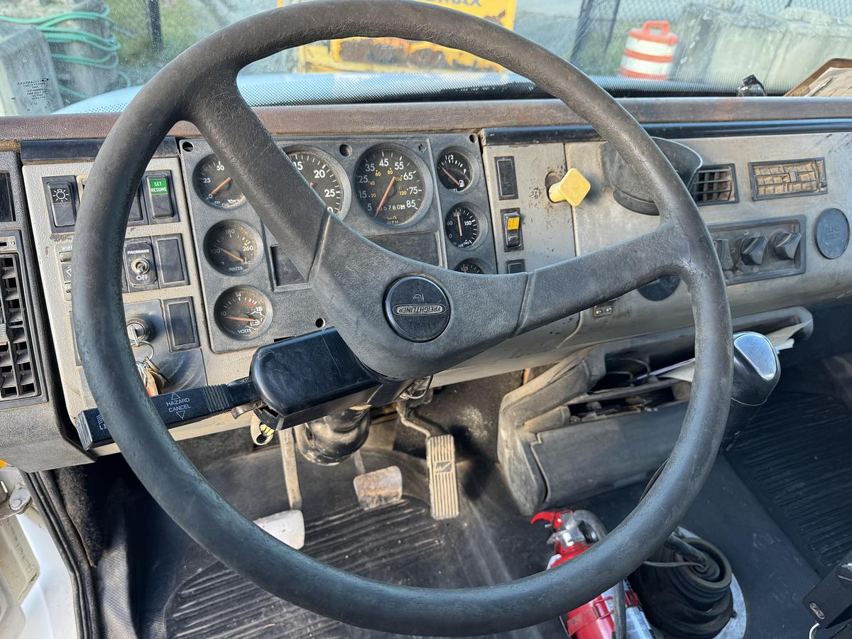 Used 1999 Freightliner Water Truck