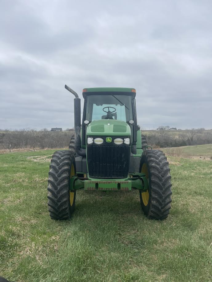 2003 John Deere 7820